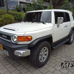 TOYOTA FJ CRUISER 4.0 V6 AUTOMATICO 2022 4X4