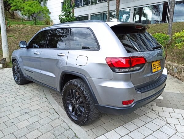 JEEP CHEROKEE 3.6 LAREDO 2020 AUTOMATICO 4X4 BLINDAJE 2 PLUS - Image 3