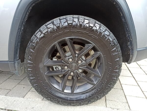 JEEP CHEROKEE 3.6 LAREDO 2020 AUTOMATICO 4X4 BLINDAJE 2 PLUS - Image 16