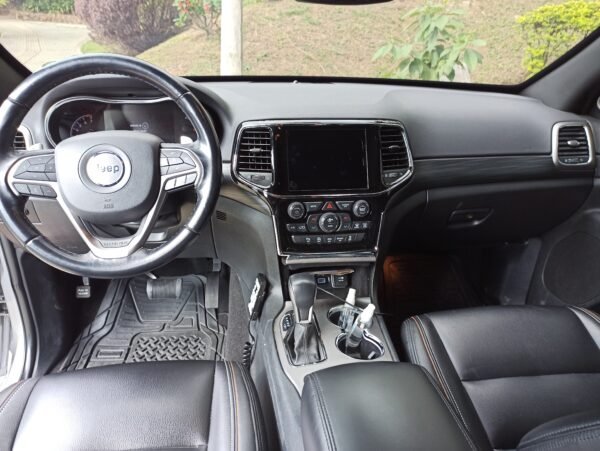 JEEP CHEROKEE 3.6 LAREDO 2020 AUTOMATICO 4X4 BLINDAJE 2 PLUS - Image 11