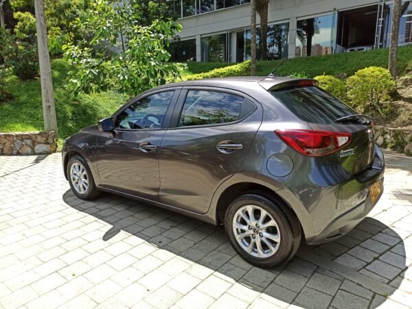 MAZDA 2 TOURING 2019 AUTOMATICO - Image 3