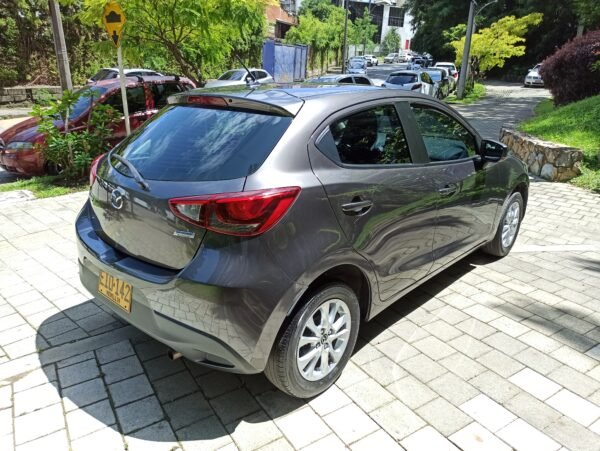 MAZDA 2 TOURING 2019 AUTOMATICO - Image 7