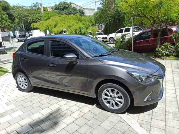 MAZDA 2 TOURING 2019 AUTOMATICO - Image 5