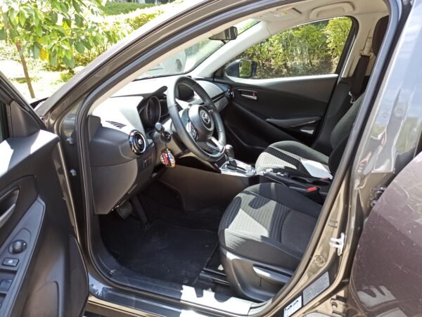 MAZDA 2 TOURING 2019 AUTOMATICO - Image 10
