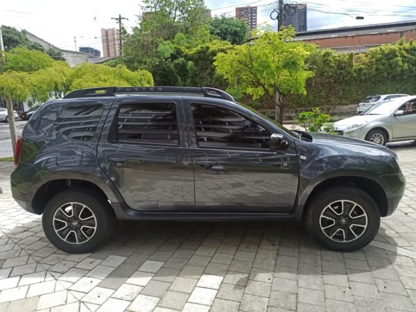 RENAULT DUSTER 2.0 DYNAMIQUE 2018 AUTOMATICO 4X2 - Image 6