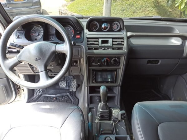 MITSUBISHI MONTERO 3.0 V6 MECANICO 2005 4X4 - Image 13