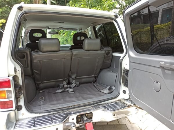 MITSUBISHI MONTERO 3.0 V6 HARD TOP 2007 MECANICO 4X4 - Image 9