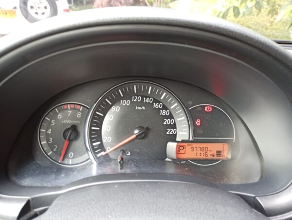 NISSAN MARCH 1.6 SENSE 2015 AUTOMATICO - Image 15