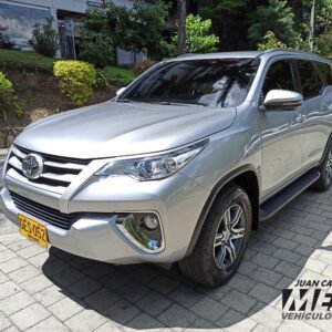 TOYOTA FORTUNER 2.4 DIESEL 2019 AUTOMATICO 4X2